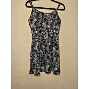 Women's SO Black & White Floral Sleeveless Dress L